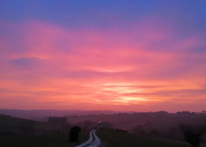 Il Rustico Bunker 蒙泰马尔恰诺