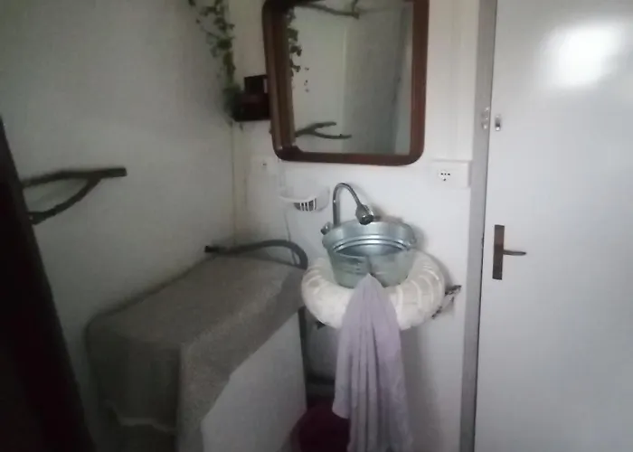 度假居 Il Rustico Bunker 蒙泰马尔恰诺